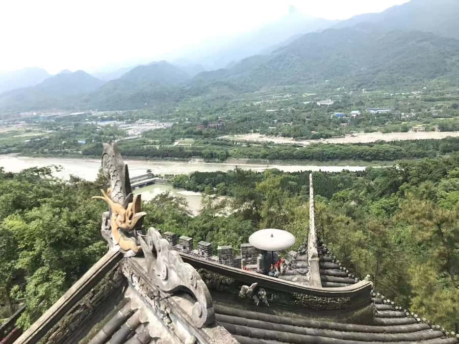 1-Day Mount Qingcheng and Dujiangyan Irrigation System Tour - Dujiangyan, an ancient water system still at work
