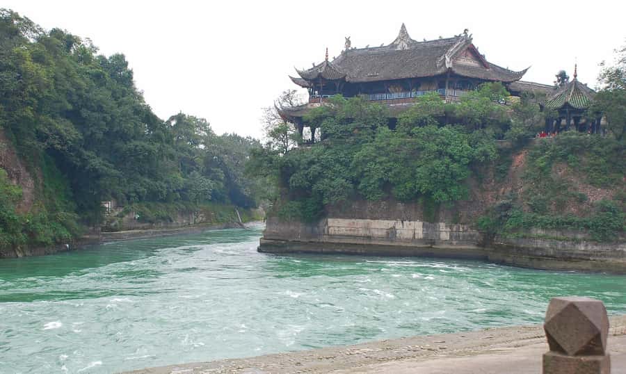 1-Day Mount Qingcheng and Dujiangyan Irrigation System Tour - Mount Qingcheng, where Taoism meets mountain scenery