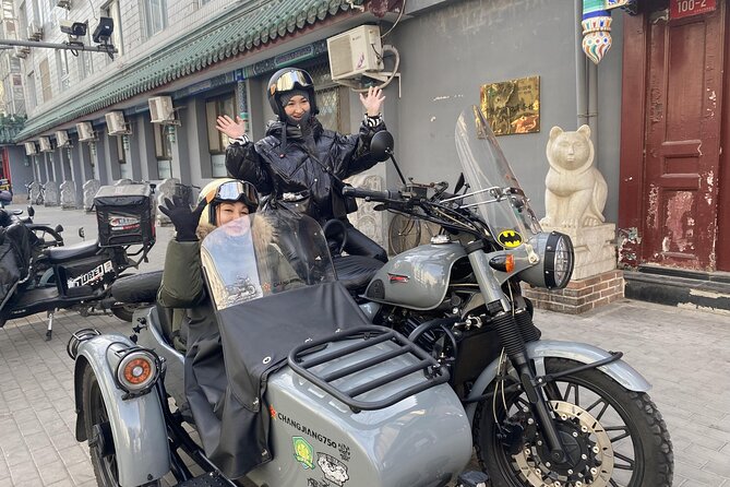 2-Hour “Ancient & Modern” Beijing Sidecar Tour (Day /Night) - Ming City Wall Park closes the time loop