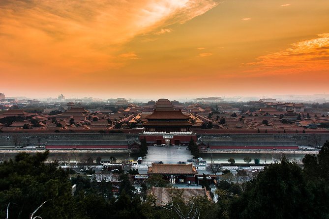 2-Hour Beijing Private Jingshan Coal Hill Park and Beihai Park Walking Tour - Why Jingshan Park is the right place to begin