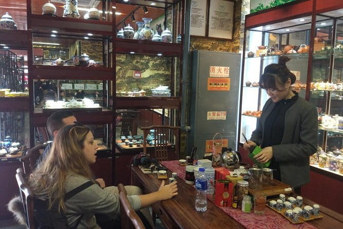 3-hour Morning/Afternoon Tea Tasting on Maliandao Street & Dimsum - Eight Chinese teas, not just one polite cup