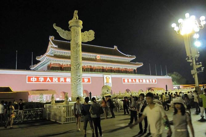 4~5 hours Layover Night trip in Beijing With English Driver - Meeting your driver after landing