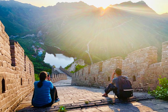 4-5 hours Wild Great Wall Layover Tour with Flexible Visit Time - Meeting Your Guide After Landing