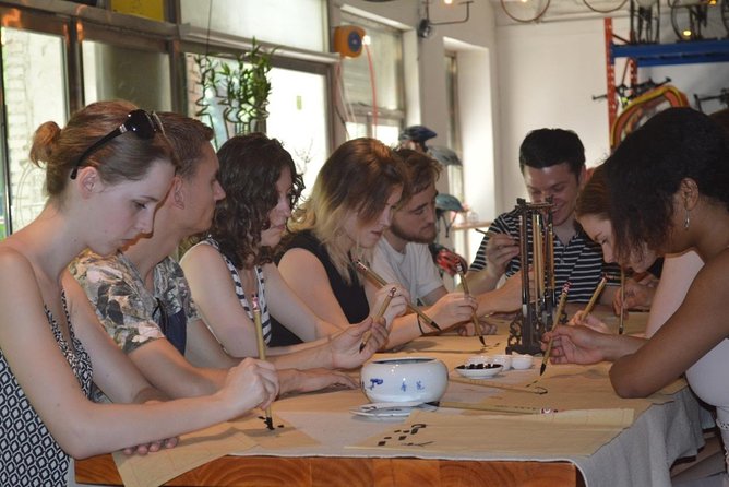 4-Hour Private Tour of Calligraphy Class, Hutong and Dumplings - A 90-minute calligraphy lesson with Richard