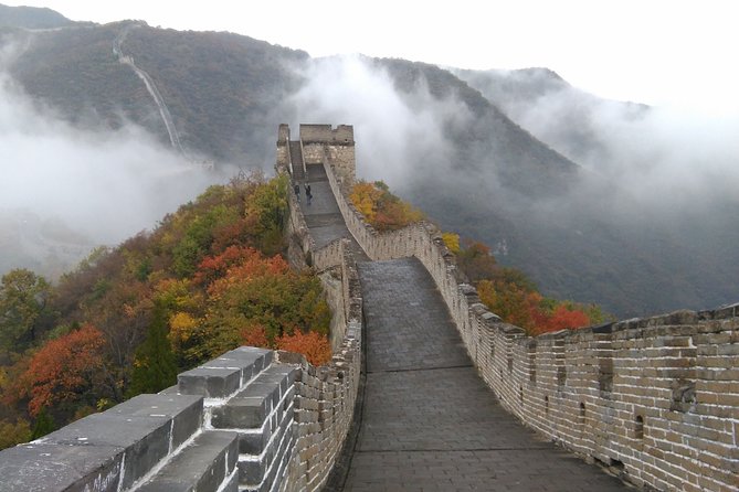 All-inclusive Day Tour: Mutianyu Great Wall & Beijing Panda Zoo with Local Lunch - Walking the Mutianyu Great Wall