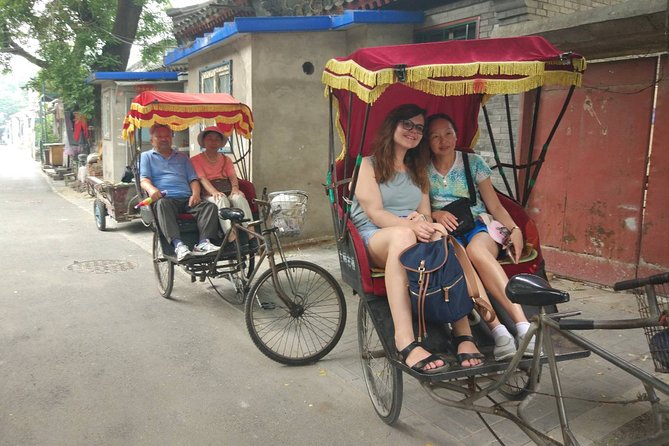 All-inclusive Private Day Trip: Hutongs, Lama Temple & Panda House with Lunch - Lunch with a taste of everyday Beijing