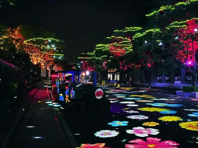 Badaling Great Wall Night Tour+ Light Show + Performance - Who will enjoy this Badaling night tour?