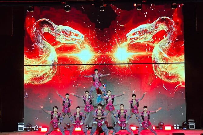 Beijing Acrobatic Show at Regal Palace Theatre (Qin Le Gong） - Key points to know before booking
