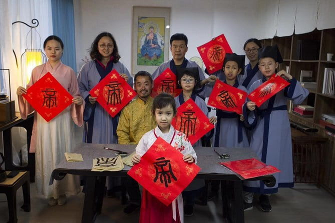 Beijing Acrobatic Show at Regal Palace Theatre (Qin Le Gong） - Why the VIP ticket may be the smart buy