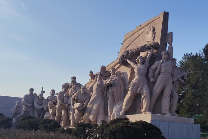 Beijing Airport Layover Forbidden city Great Wall Private Tour - Lunch gives the day a local pause