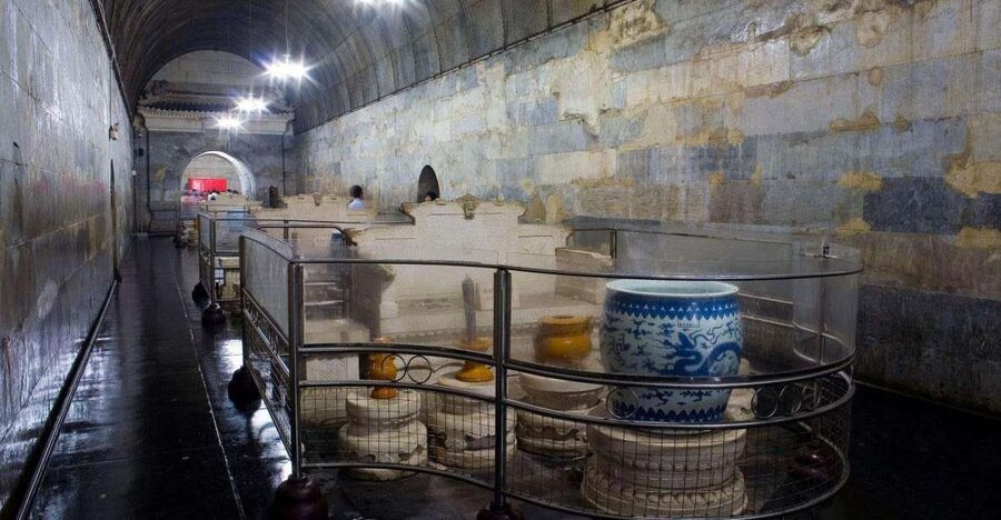 Beijing: Badaling Great Wall & Ming Tombs VIP Skip-the-Line - The 1.5-hour ride north from Beijing