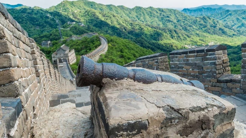 Beijing：Badaling Night Great Wall Ticket, Tour & Show - Traditional performances along the evening route