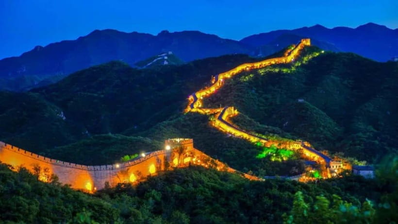 Beijing：Badaling Night Great Wall Ticket, Tour & Show - The 18:30 arrival and first walk on the Wall