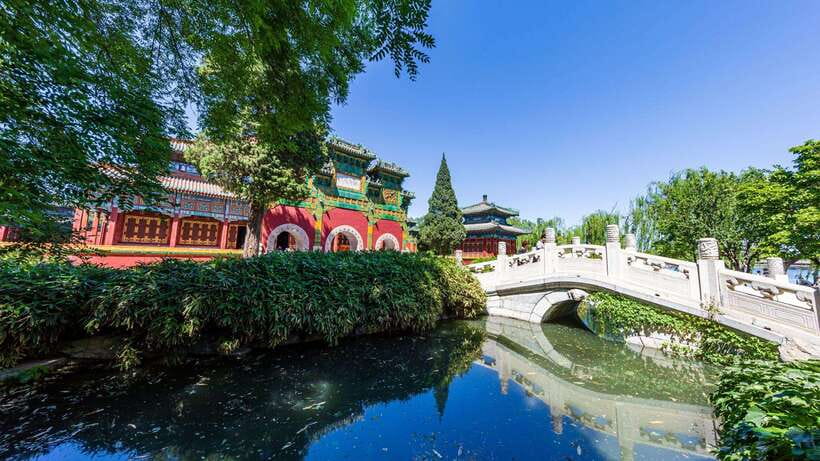 Beijing: Beihai Park Entry Ticket & English PDF Guidebook - Lakes, gardens, and traditional architecture