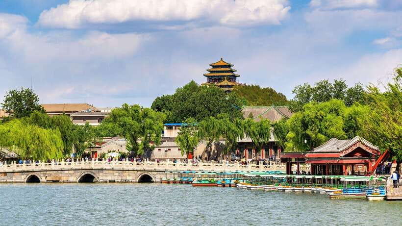 Beijing: Beihai Park Entry Ticket & English PDF Guidebook - Taking a boat on the lake