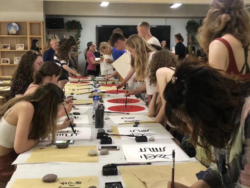 Beijing Calligraphy Class - Why Chinese calligraphy makes a good Beijing activity