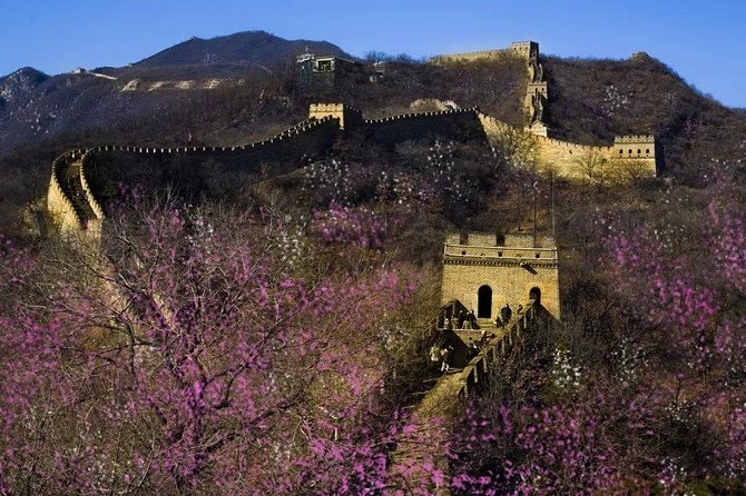 Beijing Day Tour to Tiananmen Square, Forbidden City and Mutianyu Great Wall - Walking the central axis of the Forbidden City