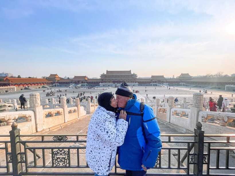 Beijing: Forbidden City, Tian'anmen Square & Great Wall Trip - Driving north for lunch and Mutianyu
