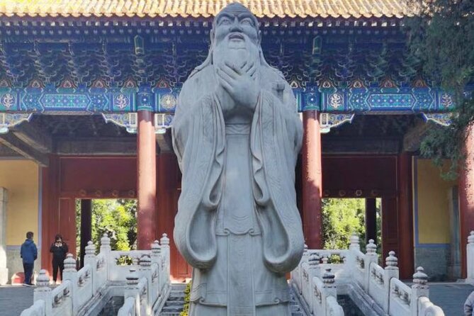 Beijing Half Day Private Tour : Lama Temple, Confucius Temple, WuDaoYing Hutong - Morning or afternoon: choosing the better departure