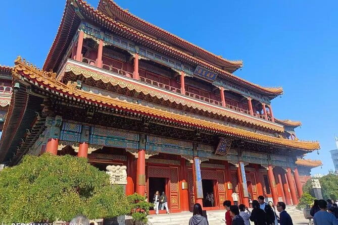 Beijing Half Day Tour : Temple of Heaven with Lama Temple - Two Beijing temples, two very different moods