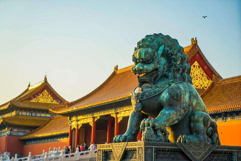 Beijing: Highlights of Forbidden City Private Walking Tour - Adding Tiananmen Square before the palace