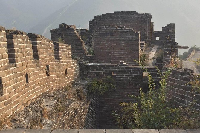 Beijing: Huanghuacheng Lakeside Great Wall Private Tour - Leaving Beijing in a private car