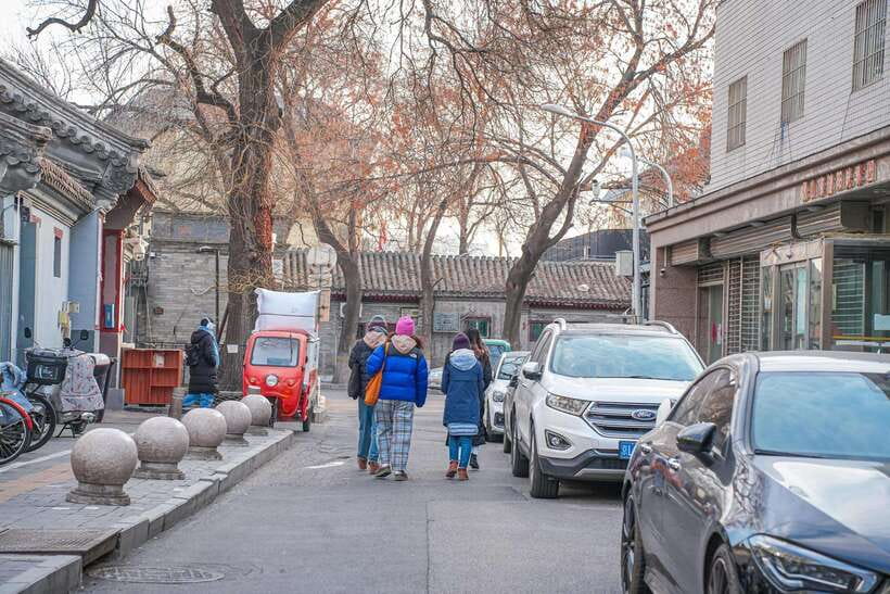 Beijing: Hutong Breakfast Food Tour - Reading the hutongs between bites