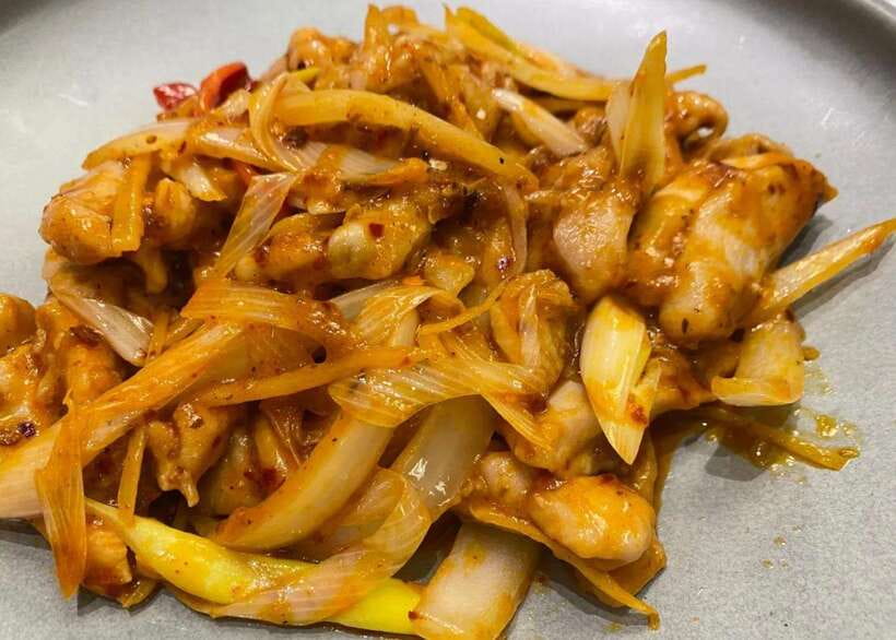 Beijing Hutong Dinner and Beer Walking Private Tour - A local brewery in a hutong