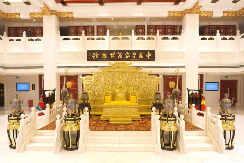 Beijing: Imperial Cuisine Experience & Cultural Performance - The imperial-style menu, course by course