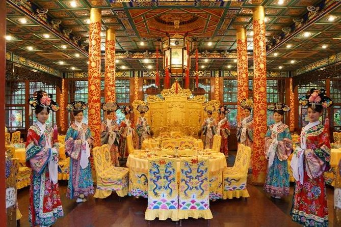 Beijing Imperial Dining Experience at Bai Jia Da Yuan Restaurant with Houhai Lake Bar Tour - Key details of the Beijing imperial dining evening