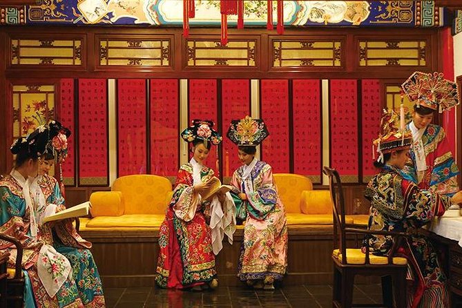 Beijing Imperial Dinning Experience with Night Tour - Tiananmen Square after dark
