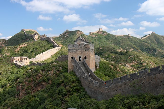 Beijing Jinshanling Great Wall Tickets And Other Options - Taking the cable car up to the ramparts