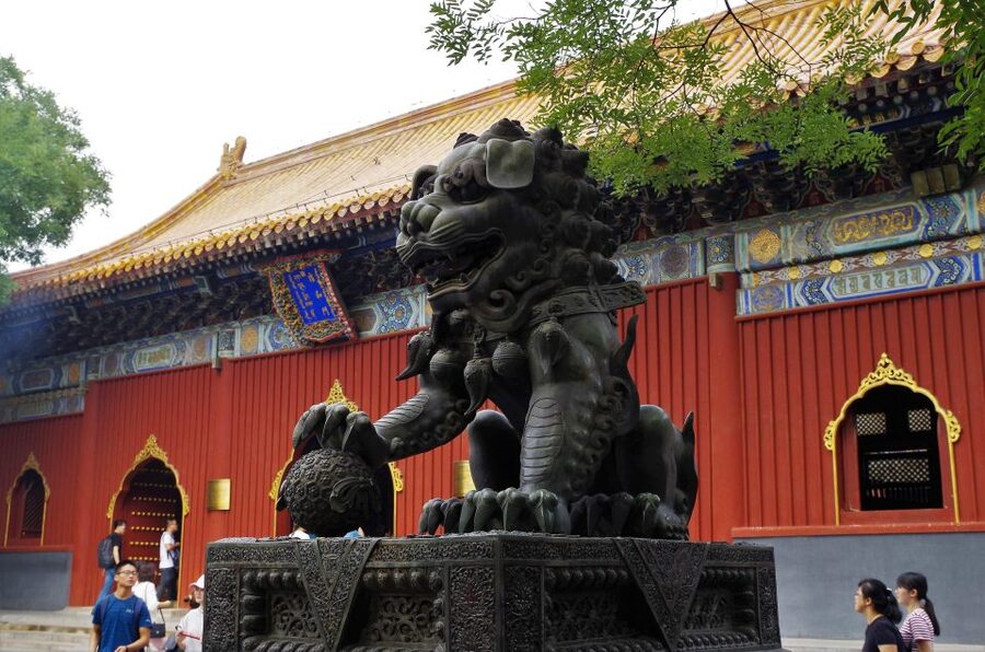 Beijing: Lama Temple, Confucius Temple and Guozijian Museum - Should you book the Lama Temple and hutong tour?