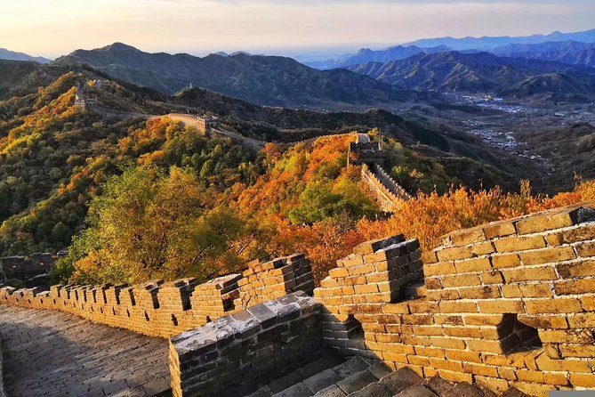 Beijing: Mutianyu Great Wall Daily Tour with Ticket & Lunch - Arriving at the Great Wall around 9:30