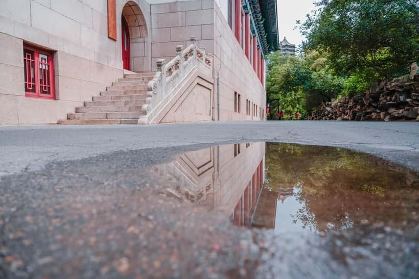 Beijing: Peking University Campus Guided Walking Tour - Reading the gardens and courtyards
