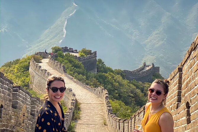 Beijing Private Day Tour: Mutianyu Great Wall and Summer Palace - What a private guide adds at the wall