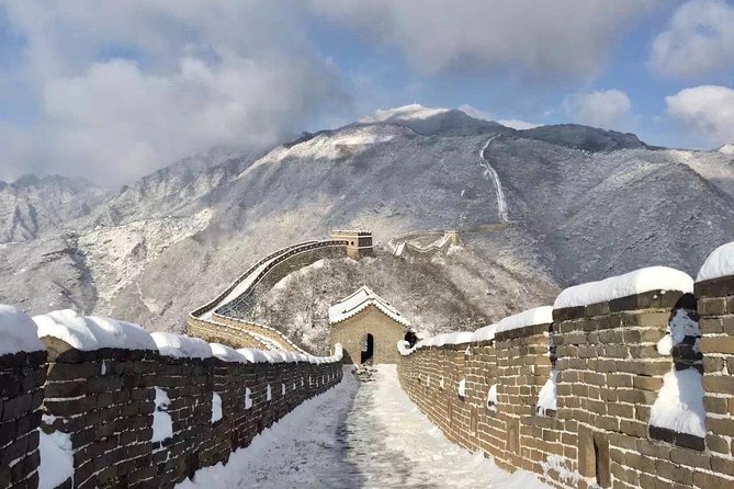 Beijing Private Layover Tour to Mutianyu Great Wall and Forbidden City - Tiananmen Square in a 30-minute stop