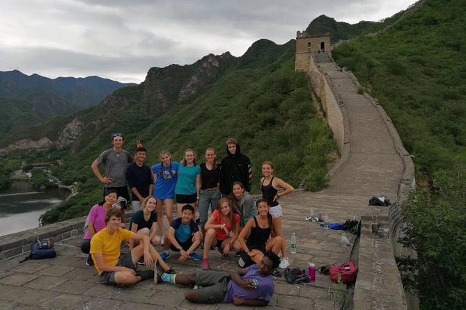 Beijing Private Tour:Mutianyu/Badaling Great Wall and Panda House - Lunch keeps the middle of the day simple