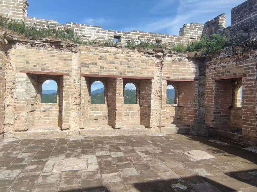 Beijing: Private Tour to Jinshanling Great Wall with Option - Private guide support and communication