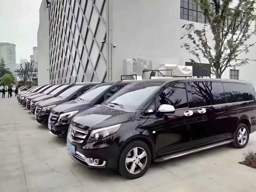 Beijing: private transfer to Great Wall from airport/hotel - The driver matters more than the vehicle