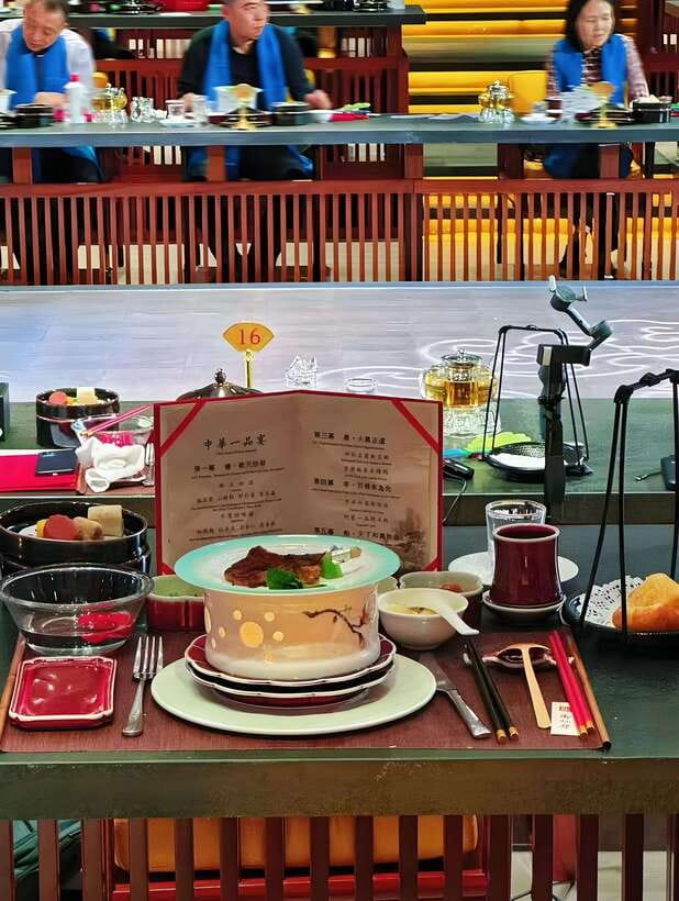 Beijing Royal Banquet with Chinese culture prefermance - The banquet menu, from first bites to final noodles