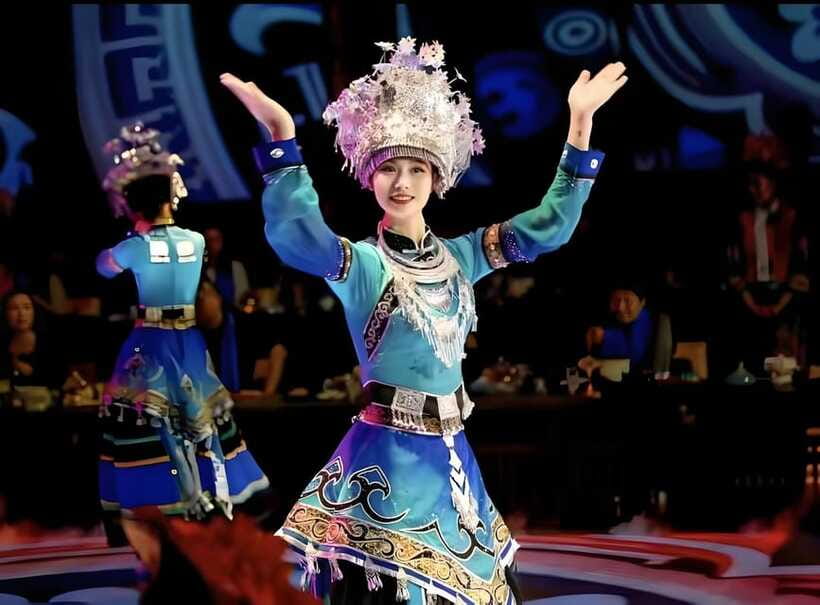 Beijing Royal Banquet with Chinese culture prefermance - Who will enjoy this experience most