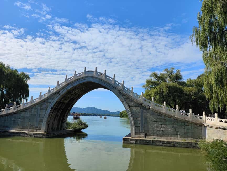Beijing: Summer Palace 3 Hours Guided Tour with Entry Ticket - Gary, Yang, and the value of a live guide