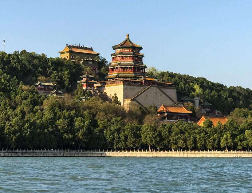 Beijing:Summer Palace Private/Group Tour or book Ticket Only - Why the Summer Palace feels different from the Forbidden City