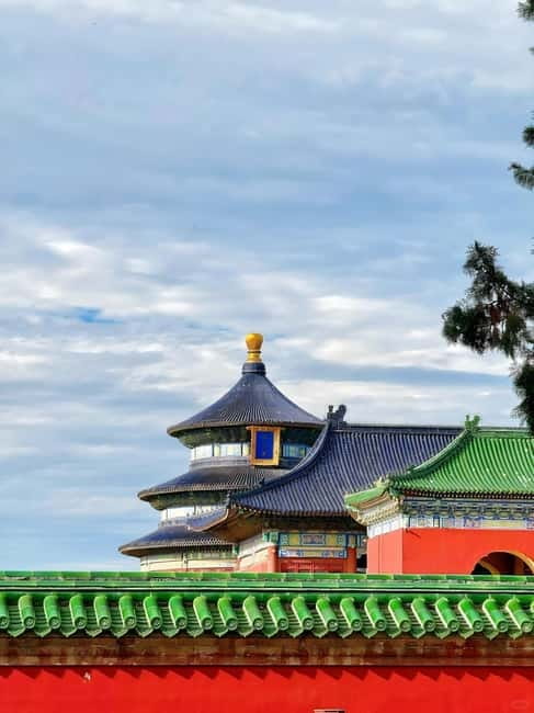 Beijing: Temple of Heaven Park Ticket with guide(optional) - Reaching the East Gate and finding your guide