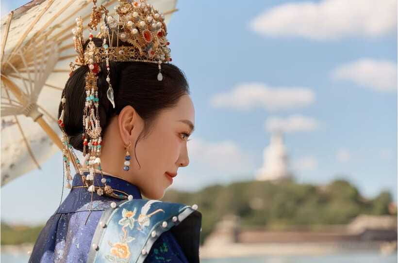 Beijing: Traditional Chinese Costume Makeover & Photo Shoot - A three-hour step into old Beijing