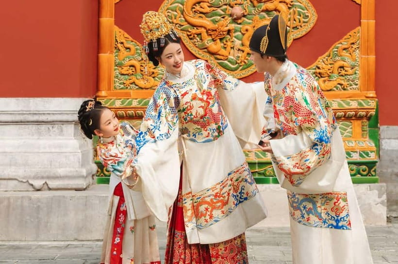Beijing Traditional Hanfu Experience & Photoshoot for Groups - Choosing a costume and building the look