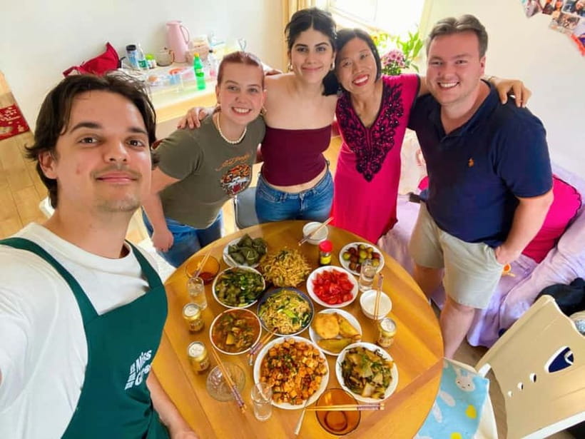 Beijing: Vegan Home Cooking & Local Market Tour with Sanxia - Shopping for vegetables in Tongzhou