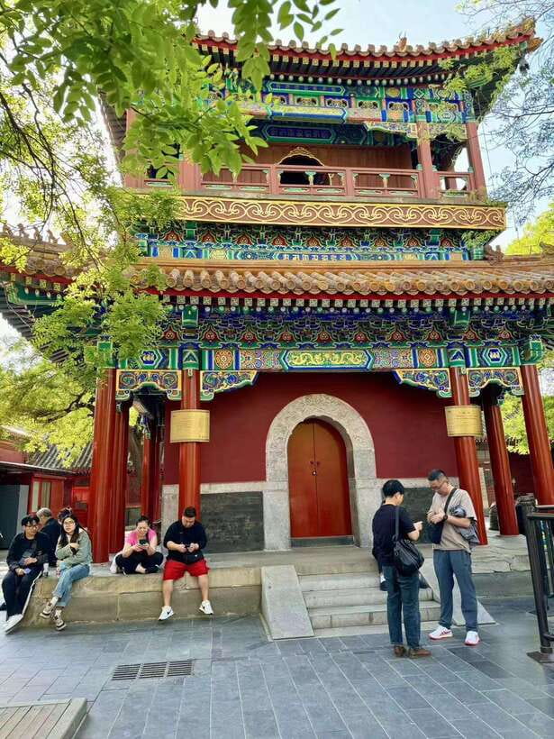 Beijing: Yonghe Lama Temple Entry Ticket - What your two-hour visit feels like
