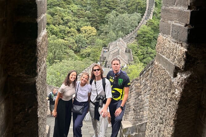 BusDa-Full-Day Bus Trips: Mutianyu, Summer & Old Summer Palaces - What the $23 fare really covers